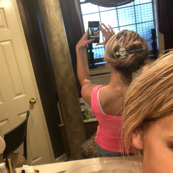 Beautiful hair clip - Picture 2 of 3